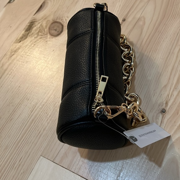 Anthropologie Barrel purse  NWT - Picture 3 of 4